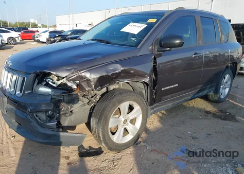 2016 Jeep Compass Sport z USA, uszkodzony, nr VIN 1C4NJCBA8GD792038